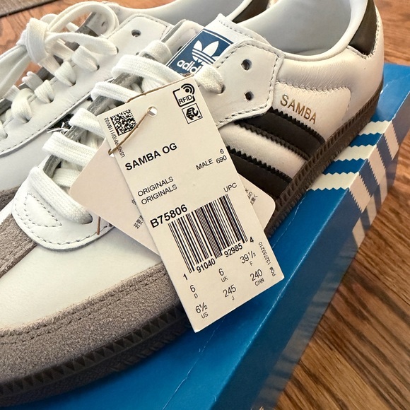 Adidas Samba Vegan Original. Men’s size 6. Women’s size 8. - Picture 3 of 5
